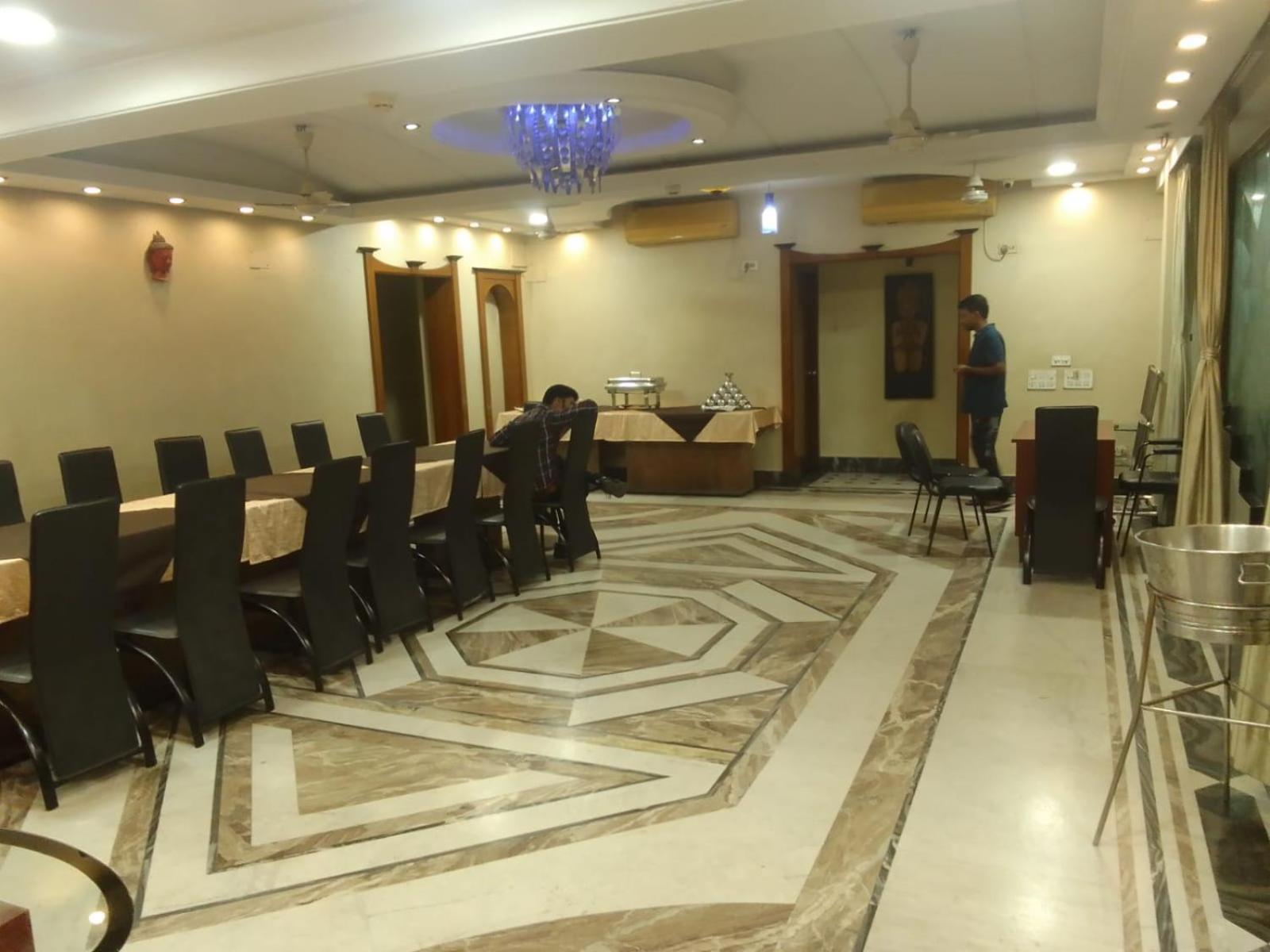 Shivangan Hotel And Banquet Calcutta Buitenkant foto