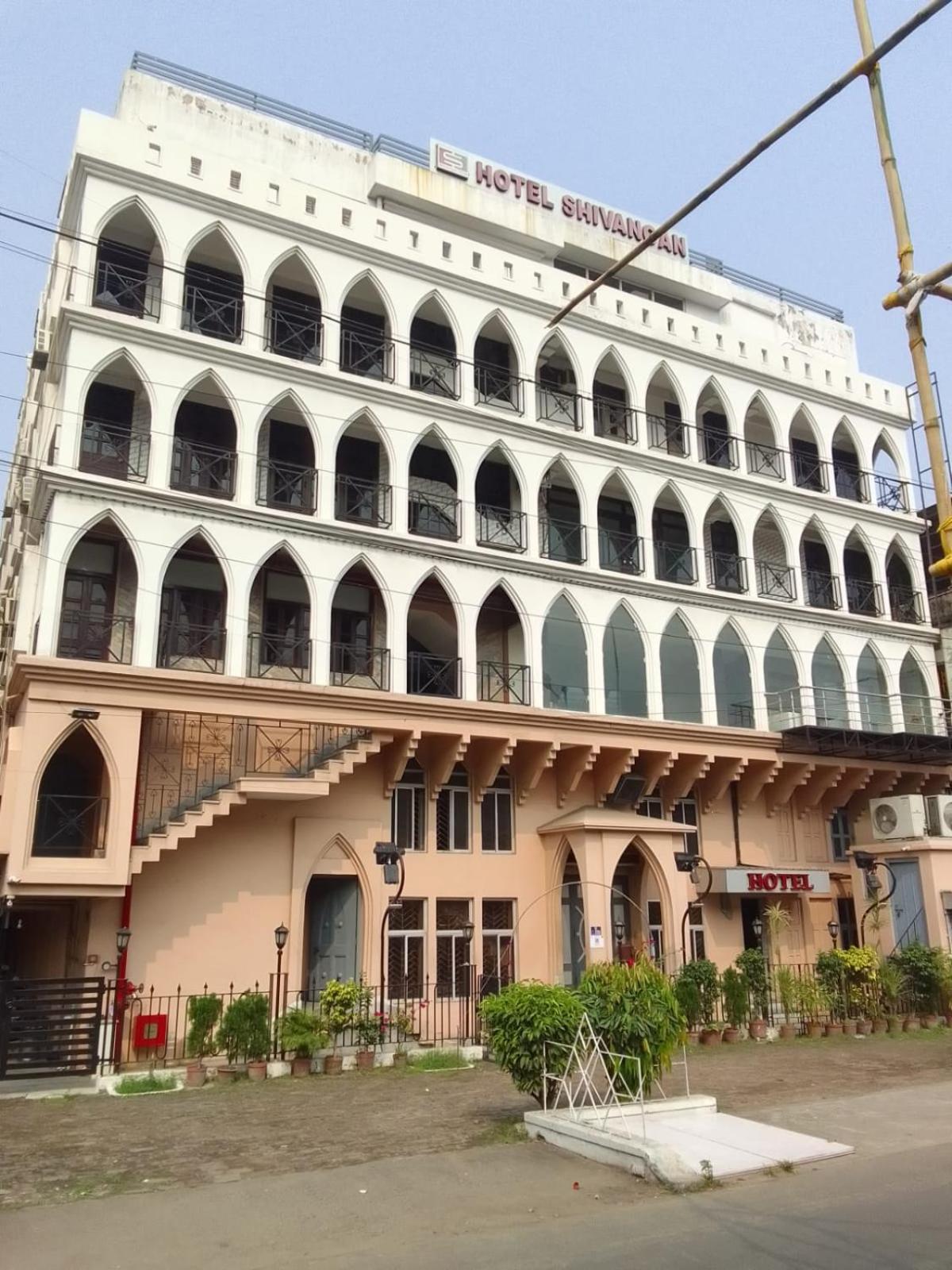 Shivangan Hotel And Banquet Calcutta Buitenkant foto